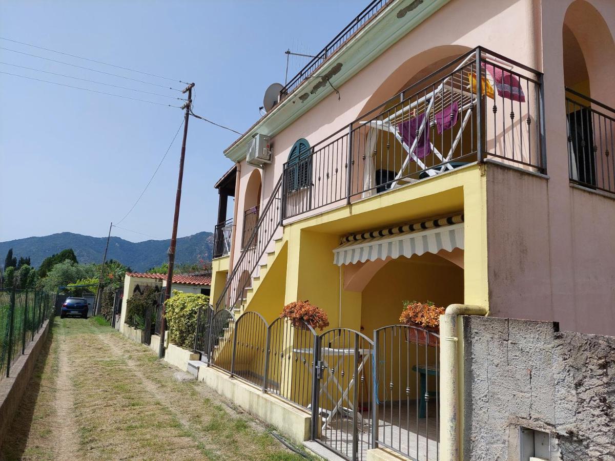 Deiana'S Apartment - Cardedu Beachside Екстер'єр фото